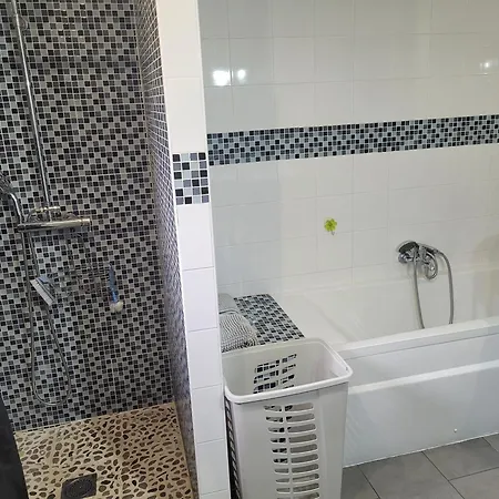 Le De Julia Вилла Vignale